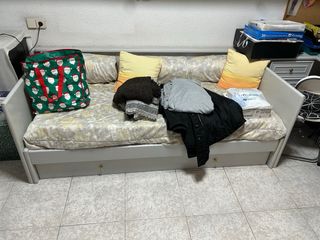 Muebles de piso por mudanza, sofa, mesa, etc