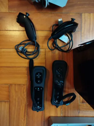 Consola Nintendo Wii Negra + Accesorios