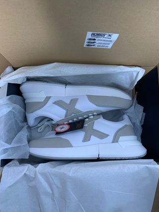 Zapatillas Munich Versus 99 Gris/Blanco