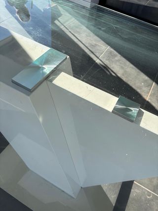 Mesa de cristal moderna