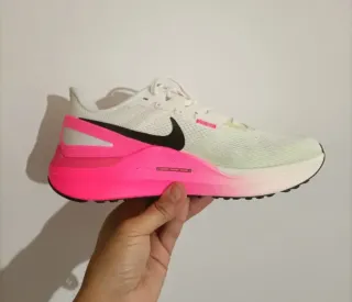 T40,5 Nike Structure 25 CM