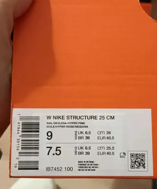 T40,5 Nike Structure 25 CM