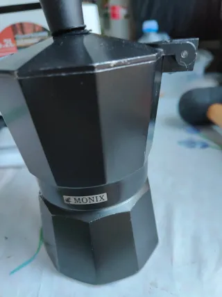 Cafetera Italiana Monix 6 Tazas Negra