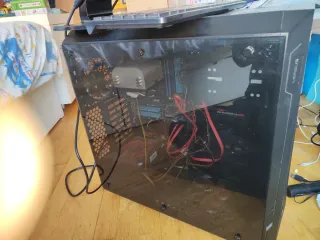 Ordenador Versus Gaming + Pantalla + Teclado