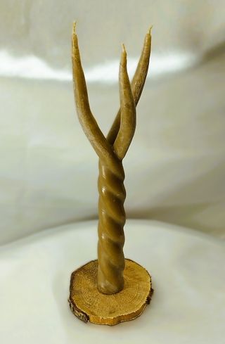 Candela a torciglione a 3 stoppini su base legno