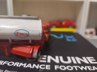 Camión Barreiros Guiloy + cisterna ESSO