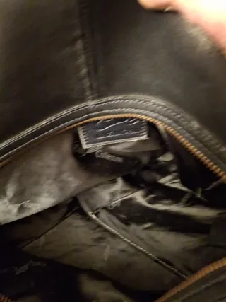 Bolso de piel azul marino oscuro