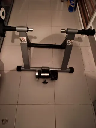 Rodillo de entrenamiento para bicicleta