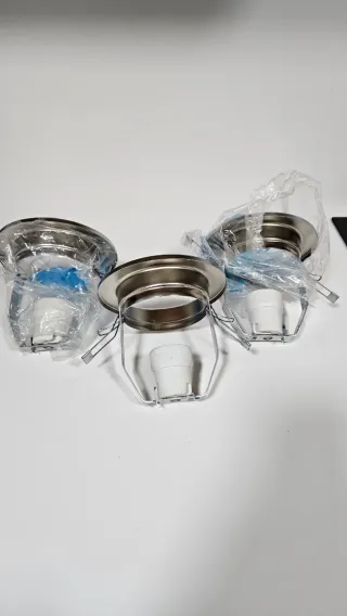 Focos de acero (3 unidades)