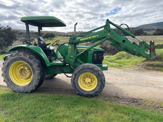 Tractor John Deere 6215 con pala