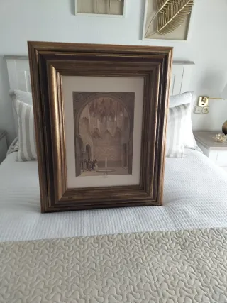 Cuadro Decorativo Marrón y Dorado y aplique.70 x58