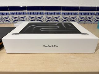 MacBook Pro 16 M3 Pro 36GB RAM