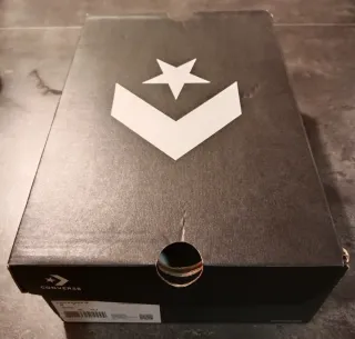Caja Converse Talla 40