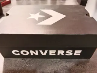 Caja Converse Talla 40