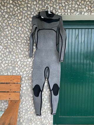 Neopreno Xcel Phoenix Surf 4/3 Talla MT