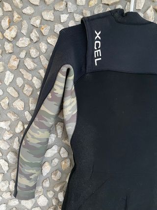 Neopreno Xcel Phoenix Surf 4/3 Talla MT