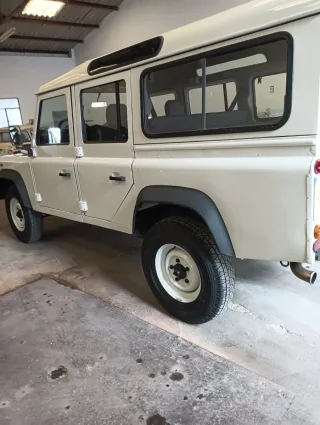 Land Rover Defender 2006