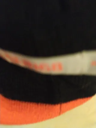 Cappello SUN68 nero e arancione