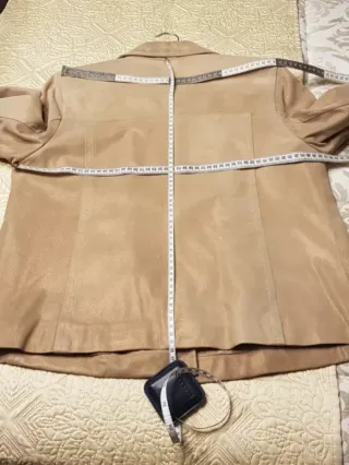 Lote cazadora, parka y jersey beige