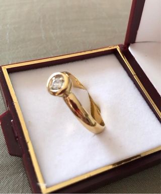 Anillo oro 18k con brillante 3,10mm