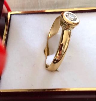 Anillo oro 18k con brillante 3,10mm