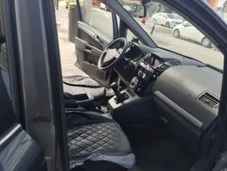 Opel Zafira Life 2013