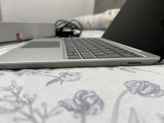 Microsoft Surface Laptop Go Argento