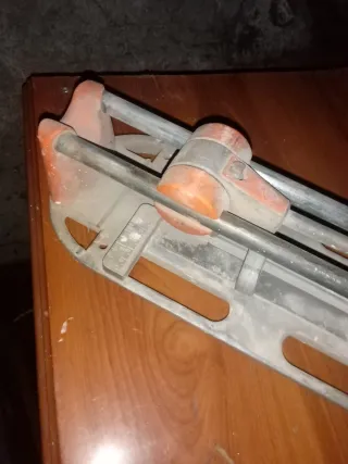 Cortadora de azulejos Rubi