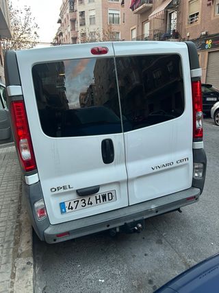 Opel Vivaro 2014