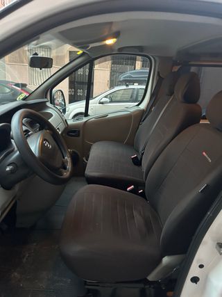 Opel Vivaro 2014