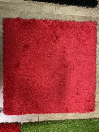 Alfombra modular de poliéster multicolor