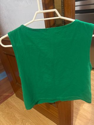 Top verde STRADIVARIUS talla L