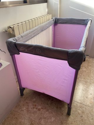 Cuna de viaje plegable color lila