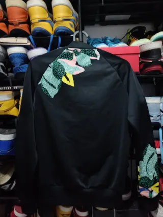 Chaqueta bomber Adidas Negra con Rayas Blancas