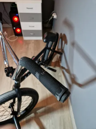 Bicicleta BMX Cult Devotion 21