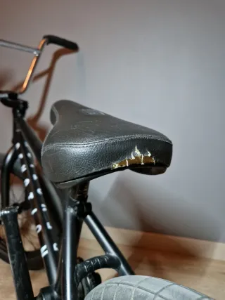 Bicicleta BMX Cult Devotion 21