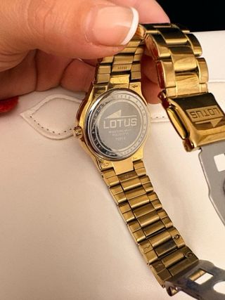 Reloj Lotus Dorado Mujer