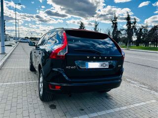Volvo XC60 Aut 163Cv Mantenimiento Volvo. Pintado.