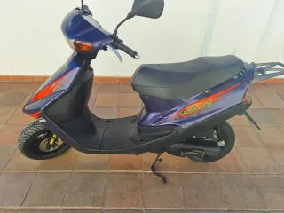 Yamaha Axis Z 49cc Scooter