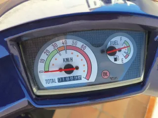 Yamaha Axis Z 49cc Scooter