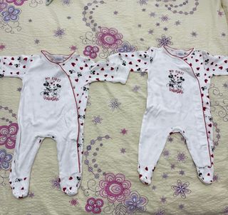2 Pijamas Disney bebés gemelos 0-1 mes