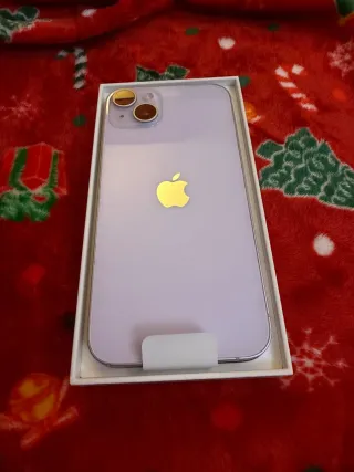iPhone 14 Plus Morado