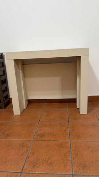 Mesa extensible beige.