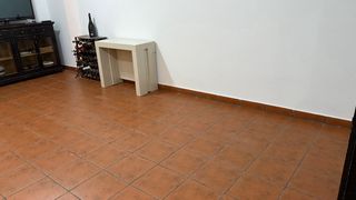 Mesa extensible beige.