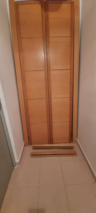 Frente de armario de madera