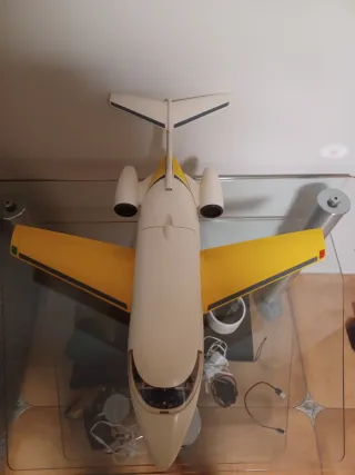 Avión Playmobil Aerolínea Amarillo y Blanco