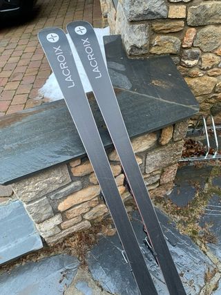 Esquís Lacroix LX 172 con fijaciones Look