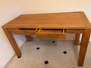 Mesa de oficina de madera JYSK