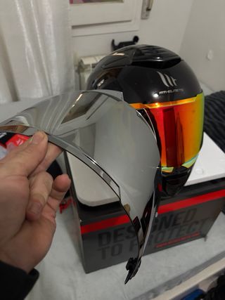 Casco MT Negro Brillante
