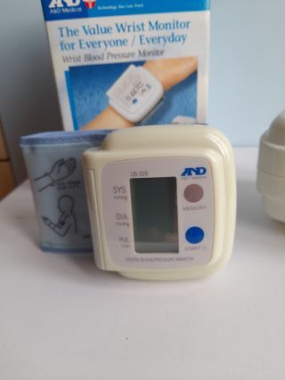 Misuratore Pressione Polso A&D UB-328